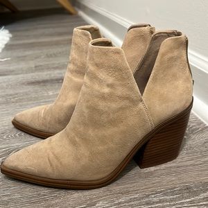 Vince Camuto camel booties
